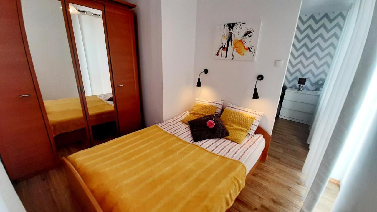 Apartament Z Balkonem I Bezplatnym Parkingiem Gdansk Bagian luar foto