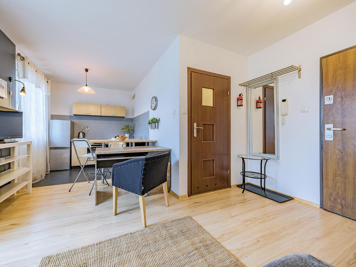 Apartament Z Balkonem I Bezplatnym Parkingiem Gdansk Bagian luar foto